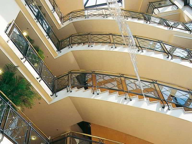 Victor'S Residenz-Hotel Лайпциг Екстериор снимка